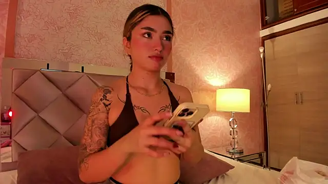 Arianavillada online show from 11-28-25, 03:28