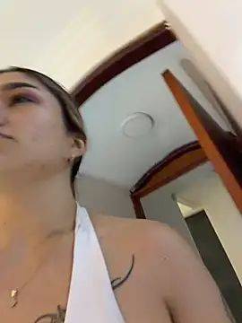 Snapshot of Arianavillada chatting on 07-07-26, 06:47 Arianavillada online show from 07-07-26, 06:47