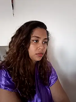 Snapshot of Vidiia chatting on 04-19-26, 09:28 Vidiia online show from 04-19-26, 09:28