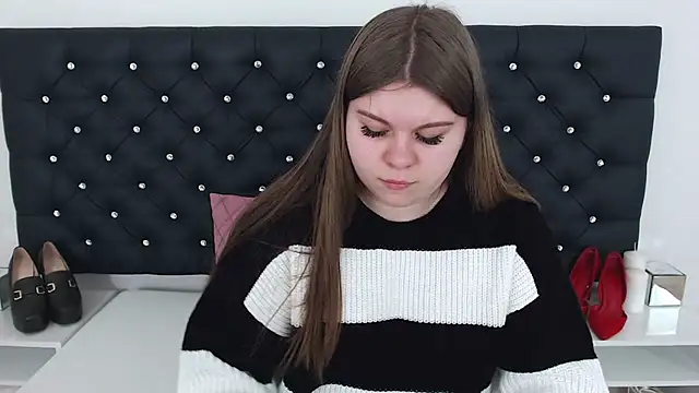 Snapshot of AbbyPleasure chatting on 03-17-25, 02:12 AbbyPleasure online show from 03-17-25, 02:12