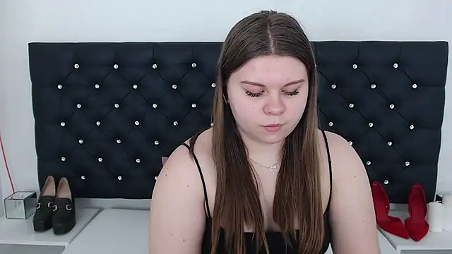 Snapshot of AbbyPleasure chatting on 03-05-25, 03:51 AbbyPleasure online show from 03-05-25, 03:51