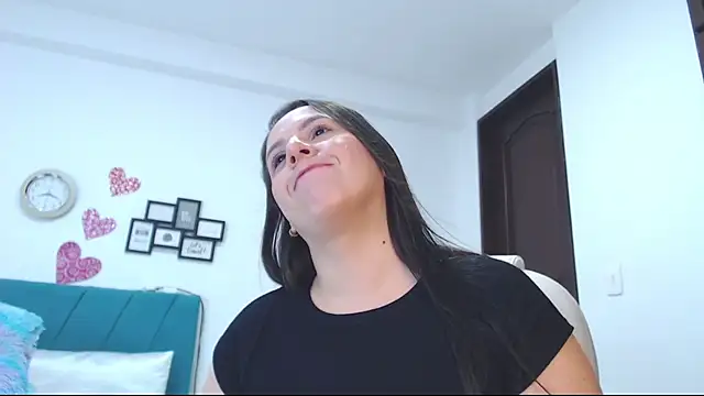 Snapshot of kamila_lopez chatting on 03-07-25, 01:53 kamila lopez online show from 03-07-25, 01:53