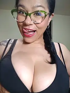 naughty doll horny online show from 05-26-26, 10:24