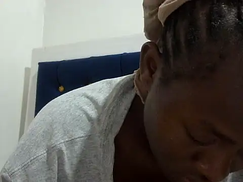 Seeexxxy-bree online show from 03-18-26, 07:33