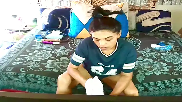 Indian Blaze00 online show from 11-04-25, 06:39