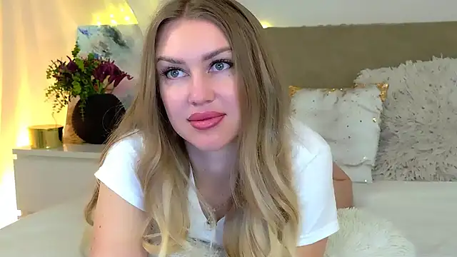 LuisaSin online show from 05-02-26, 08:41