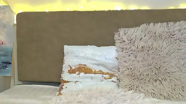 LuisaSin online show from 01-17-26, 07:34