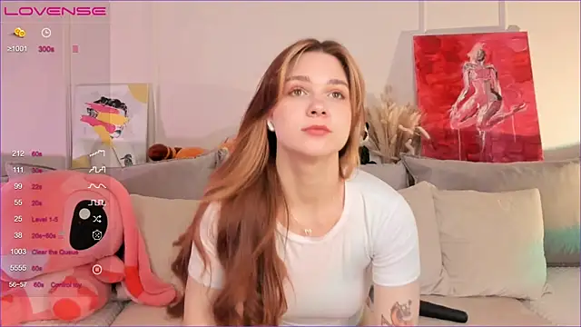 Snapshot of Frau_Lina chatting on 10-21-25, 02:16 Frau Lina online show from 10-21-25, 02:16