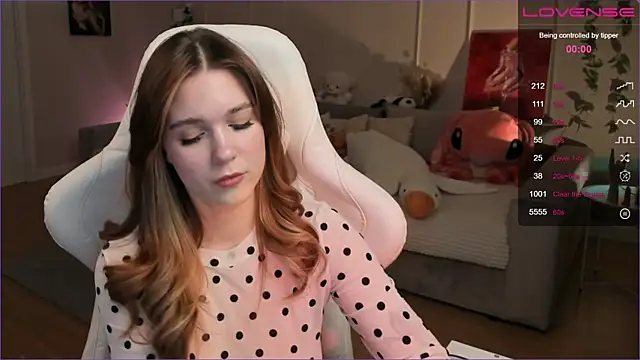 Snapshot of Frau_Lina chatting on 12-03-25, 03:22 Frau Lina online show from 12-03-25, 03:22