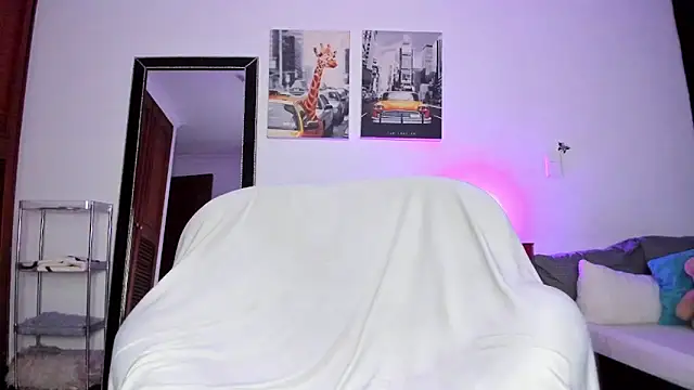 Curlblue online show from 03-18-25, 01:13