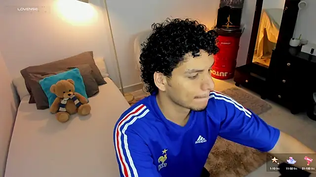 Curlblue online show from 09-15-25, 04:02