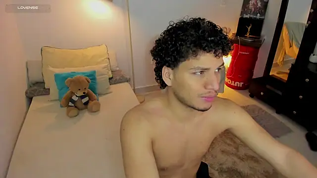 Curlblue online show from 09-26-25, 12:12