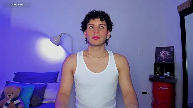 Curlblue online show from 10-15-25, 05:28