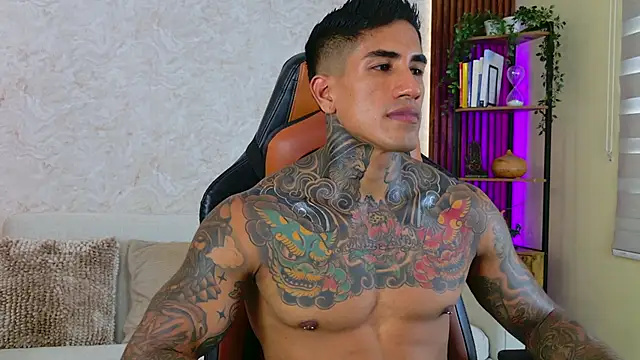 AdanReilly online show from 09-26-25, 08:27