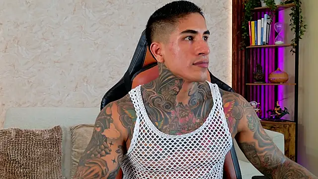AdanReilly online show from 06-03-26, 01:45