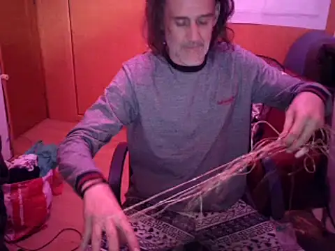 Snapshot of Lia_Y_PatrickX chatting on 11-27-25, 10:54 Lia Y PatrickX online show from 11-27-25, 10:54