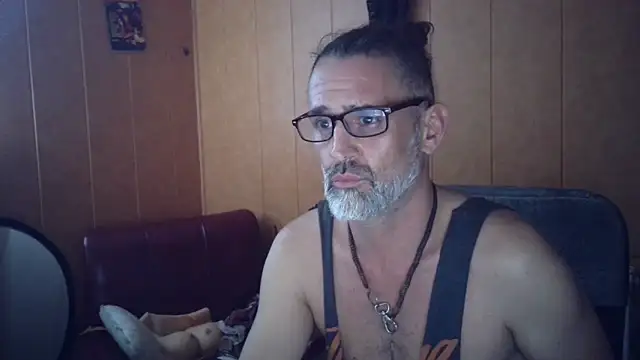 Snapshot of Lia_Y_PatrickX chatting on 09-27-25, 09:54 Lia Y PatrickX online show from 09-27-25, 09:54