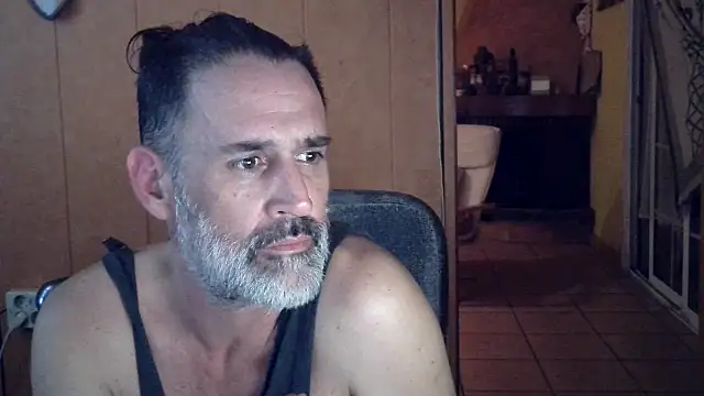 Snapshot of Lia_Y_PatrickX chatting on 09-18-25, 09:29 Lia Y PatrickX online show from 09-18-25, 09:29
