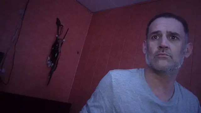 Snapshot of Lia_Y_PatrickX chatting on 02-07-25, 10:52 Lia Y PatrickX online show from 02-07-25, 10:52