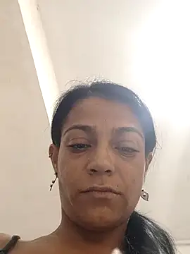 Snapshot of Hellen__4master chatting on 11-04-25, 04:33 Hellen 4master online show from 11-04-25, 04:33