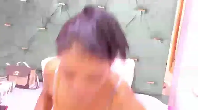 Snapshot of Hellen__4master chatting on 02-16-25, 10:54 Hellen 4master online show from 02-16-25, 10:54