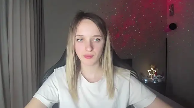 Snapshot of RouseReed chatting on 03-15-25, 10:57 RouseReed online show from 03-15-25, 10:57