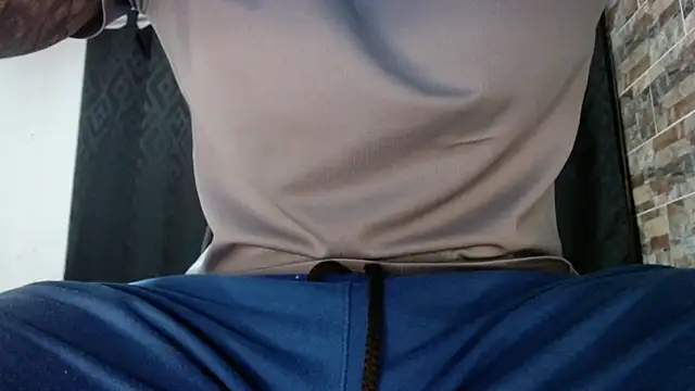 Snapshot of babyrecord1 chatting on 12-13-24, 04:27 babyrecord1 online show from 12-13-24, 04:27