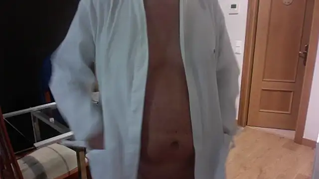 Snapshot of nakedalways999 chatting on 12-14-24, 11:07 nakedalways999 online show from 12-14-24, 11:07