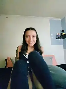 Snapshot of Paudelatorre chatting on 06-20-26, 03:55 Paudelatorre online show from 06-20-26, 03:55