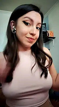 Snapshot of Paudelatorre chatting on 02-20-25, 09:31 Paudelatorre online show from 02-20-25, 09:31