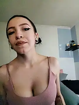 Snapshot of Paudelatorre chatting on 07-05-26, 10:27 Paudelatorre online show from 07-05-26, 10:27