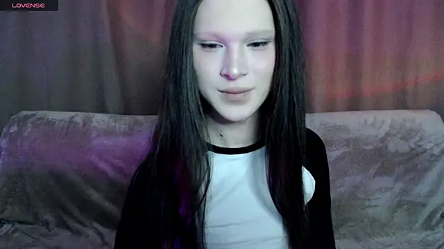 Snapshot of Sexpired_Princess chatting on 02-14-25, 12:30 Sexpired Princess online show from 02-14-25, 12:30