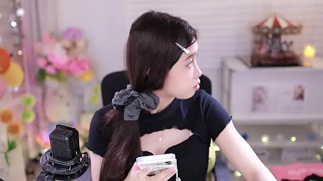 SleepArtist online show from 12-22-25, 03:12