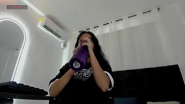 lexyfyre online show from 04-16-26, 11:44