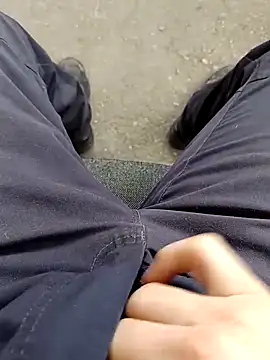 Snapshot of vadszex31 chatting on 02-26-25, 11:43 vadszex31 online show from 02-26-25, 11:43