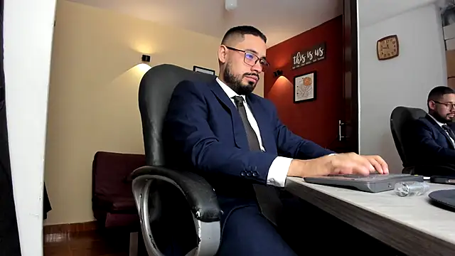 thesexlawyer1 online show from 05-21-26, 04:21