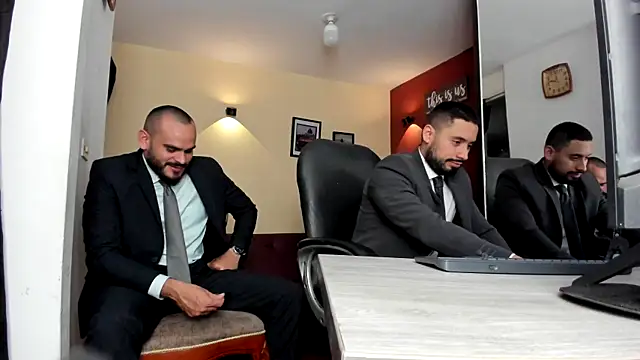 thesexlawyer1 online show from 06-05-26, 04:28