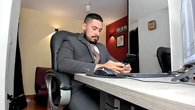 thesexlawyer1 online show from 05-06-26, 02:04