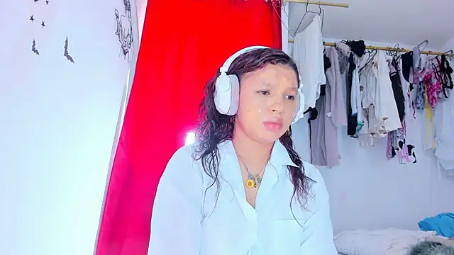 Emily Coper18 online show from 12-14-25, 02:00