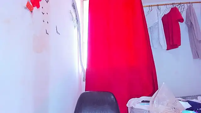 Emily Coper18 online show from 01-06-26, 01:59