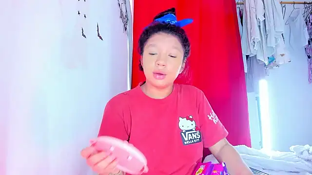 Emily Coper18 online show from 12-19-25, 01:46