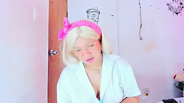 Emily Coper18 online show from 03-13-26, 01:49