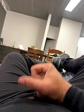 Angeloggaa online show from 11-04-25, 03:49