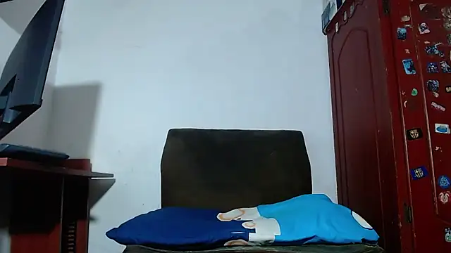 Snapshot of bulguehot chatting on 06-14-26, 12:17 bulguehot online show from 06-14-26, 12:17