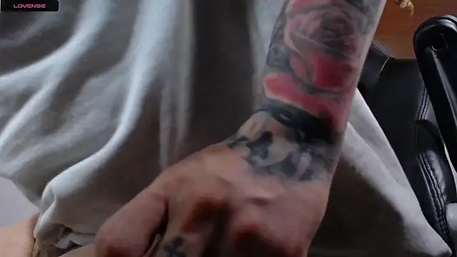 cute eidenx online show from 02-20-26, 10:22