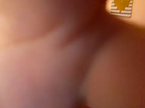 Snapshot of Blanquitaaa chatting on 12-01-24, 09:20 Blanquitaaa online show from 12-01-24, 09:20