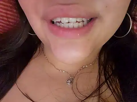 Snapshot of Blanquitaaa chatting on 02-11-25, 06:55 Blanquitaaa online show from 02-11-25, 06:55