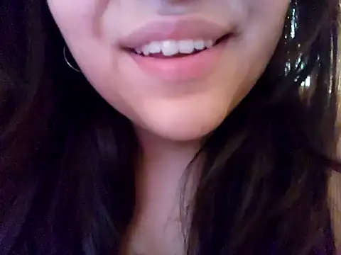 Snapshot of Blanquitaaa chatting on 03-01-25, 06:32 Blanquitaaa online show from 03-01-25, 06:32