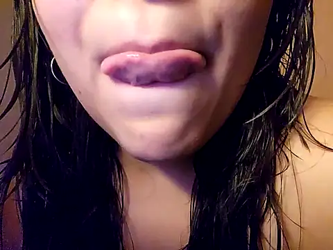 Snapshot of Blanquitaaa chatting on 03-12-25, 01:03 Blanquitaaa online show from 03-12-25, 01:03