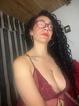 Snapshot of JULYSEX1 chatting on 06-22-26, 09:39 JULYSEX1 online show from 06-22-26, 09:39